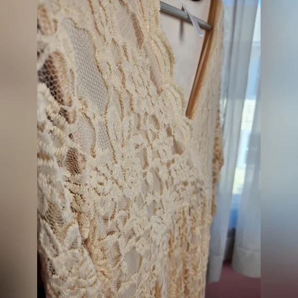 SOLD Pink Blush Creme / Off-White Dress - Picture 5 of 10